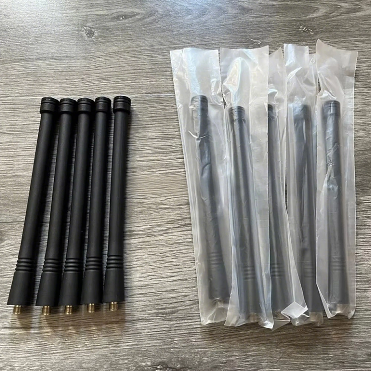 GP3688V/U 11CM U/VHF Antenna – 36-174MHz/400-520MHz Rubber MOTO Antenna for Motorola GP68/GP88S/GP2000/GP300/GP3688/GP328
