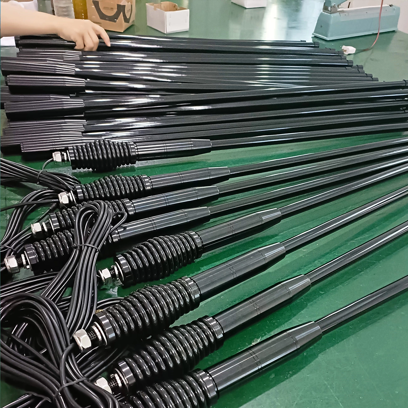 4780BSD Off Road UHF Antenna – 477MHz Heavy Duty Type (40cm/75cm/124cm) Car Decorative Antenna