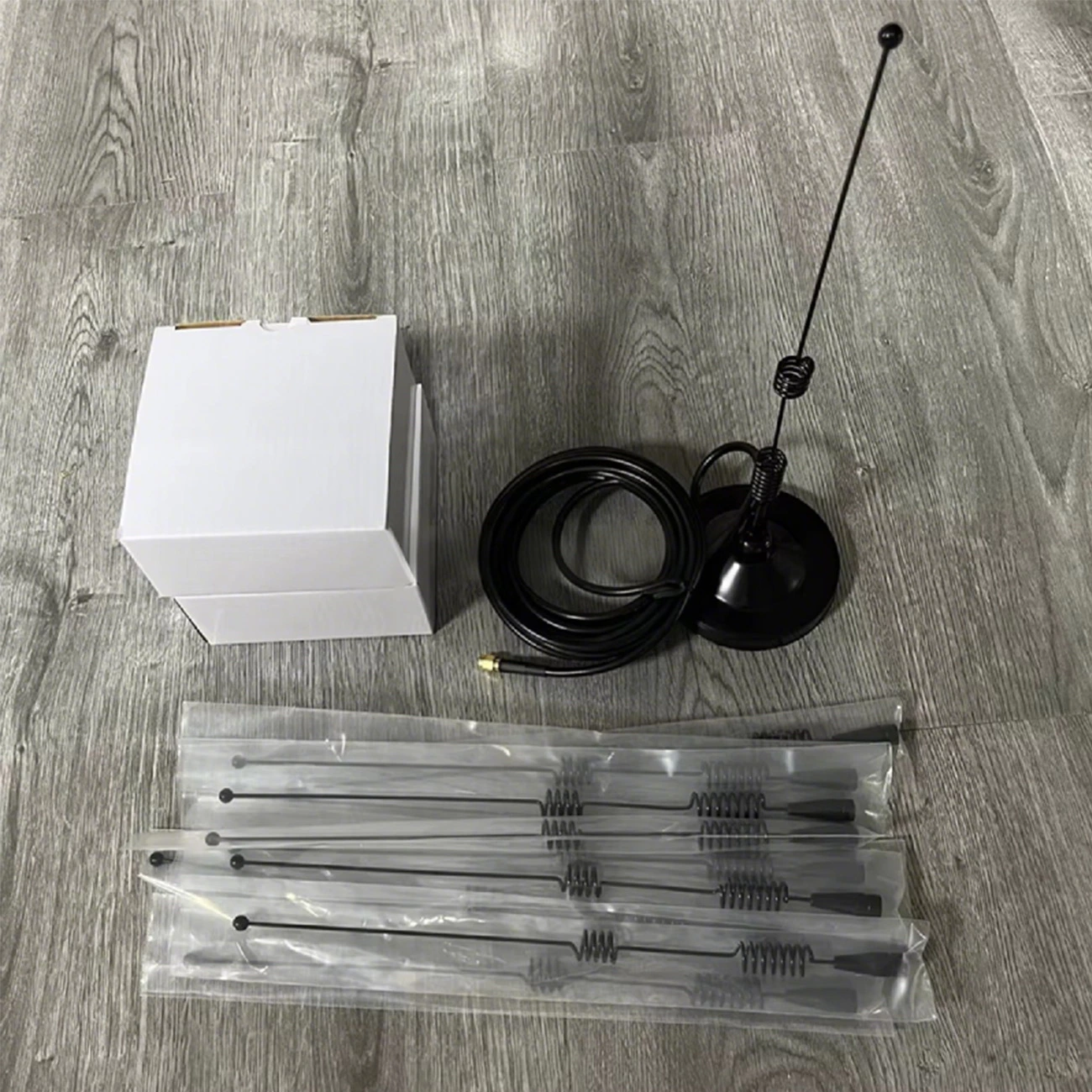90-GSM-7 Multi-Band Antenna – GSM 900/1800MHz 4G/5G/WiFi, 90mm Magnetic Base Mount Router Antenna