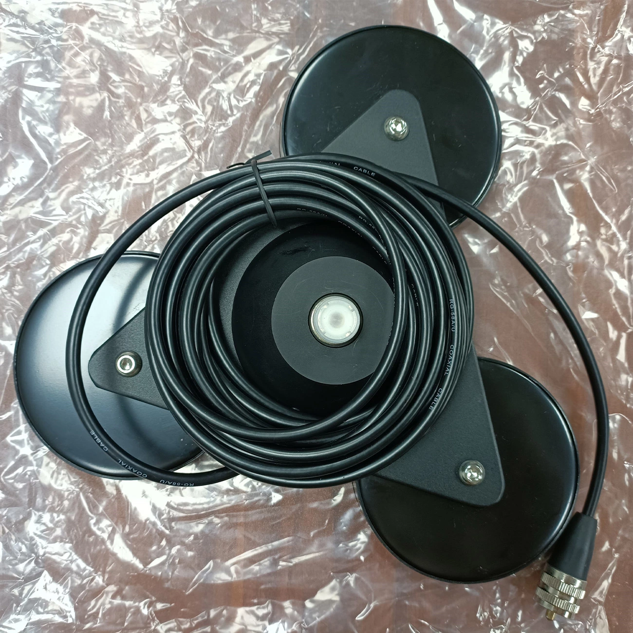 Magnetic Mount Mobile Antenna – Strong Magnet Base to Ensure Optimal Communication