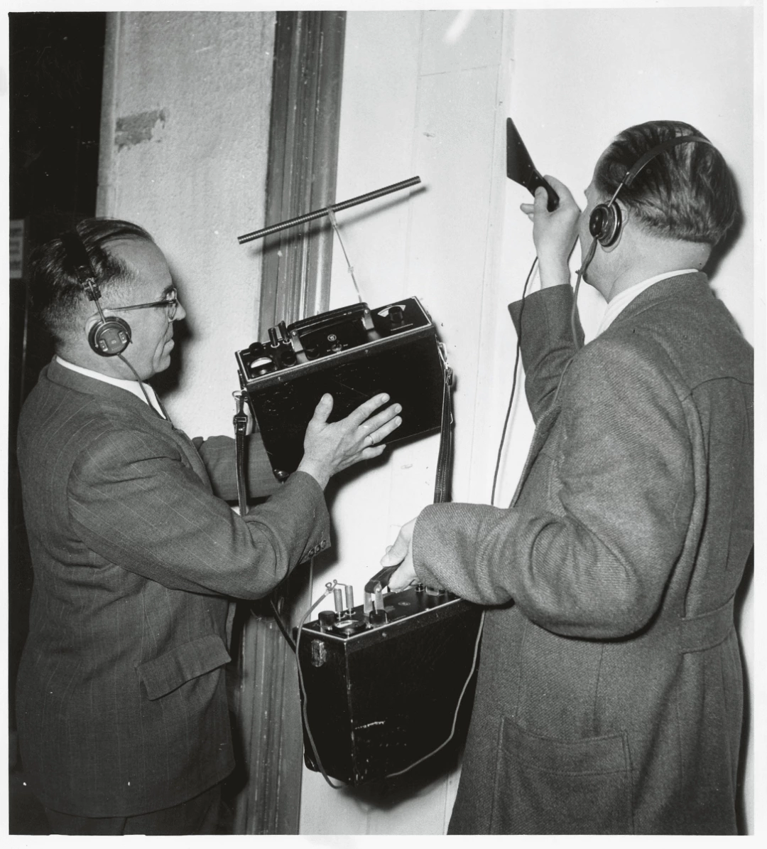 Revisiting Those Legendary Radio Devices and Antenna Nights: From Four Channels to Single-Sideband (SSB) — The 50th Anniversary of German CB Radio