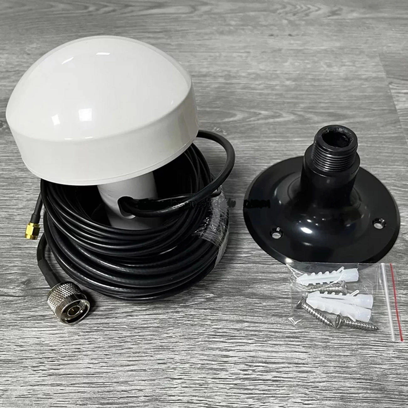Marine GPS Antenna (Stock) – 1575.42MHz 28dBi Mushroom Shaped GNSS Antenna