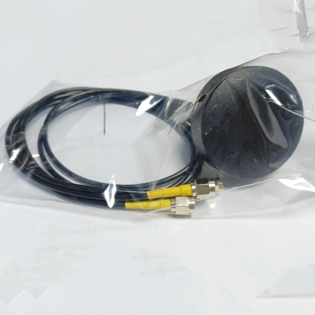 Factory Supply 3-in-1 Combination Antenna – Waterproof WIFI (2.4GHz) + GPS + 4G LTE/GSM Antenna