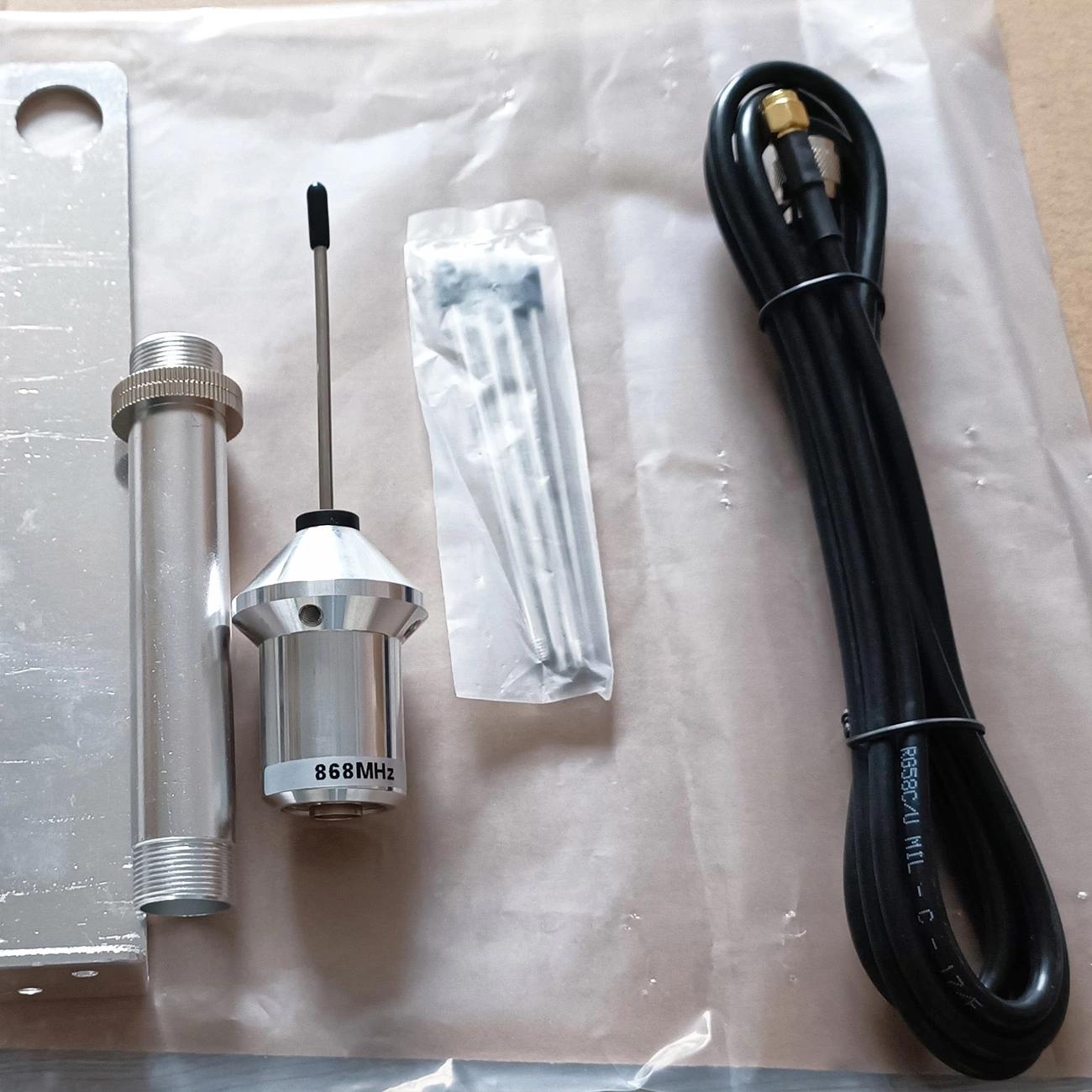 433/868MHz Umbrella Outdoor Antenna – Omnidirectional Stainless Steel with Ground Plane & L Bracket