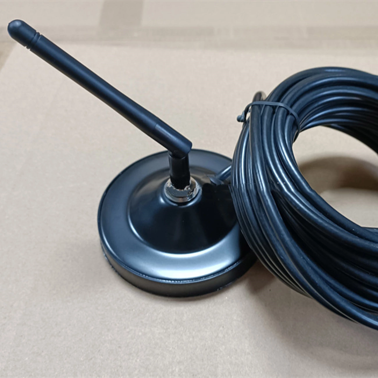 LoRa IoT Rubber Duck Flexible Whip Antenna – 915/868MHz with Adjustable SMA Connector