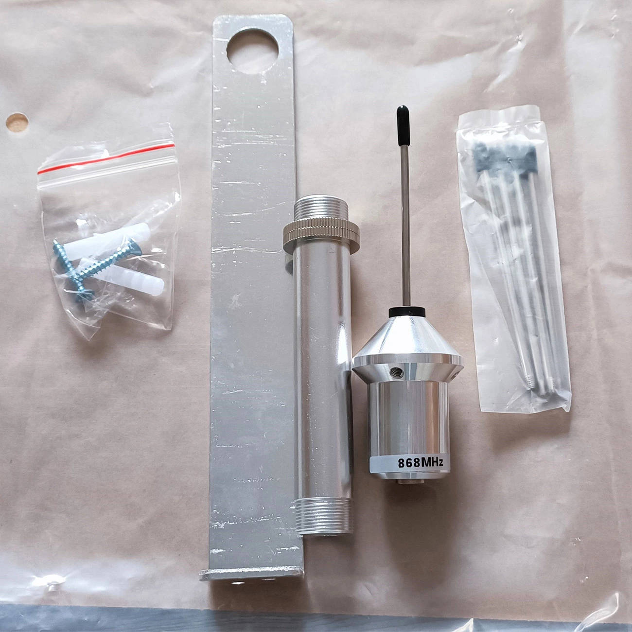 433/868MHz Umbrella Outdoor Antenna – Omnidirectional Stainless Steel with Ground Plane & L Bracket