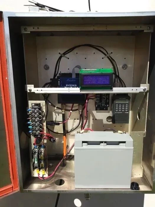 Building a 10 mW amateur radio repeater toy with an RTL-SDR receiver and Raspberry Pi