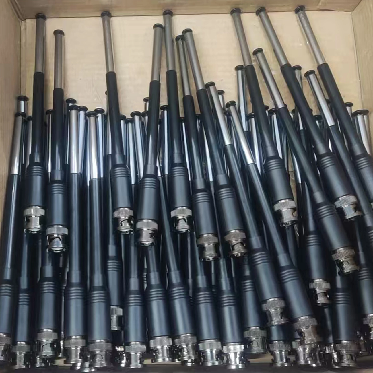 RH775B Telescopic Dual Band 144/430MHz Antenna | SMA-Male 2.15dBi Extendable Handheld Radio Antenna