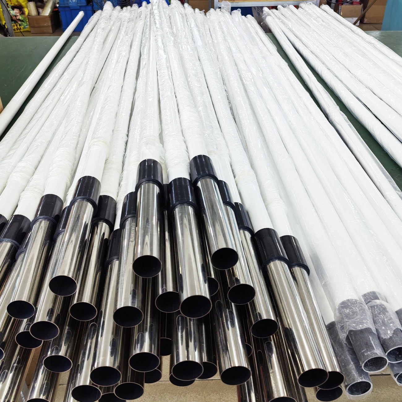 BF220U 400-470MHz Base Station Antenna | 8.5dBi Vertical Omni 2.2m UHF/N-Female Outdoor Antenna