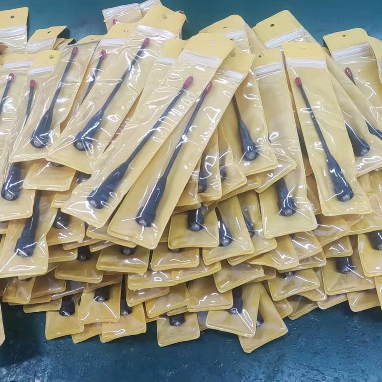 SD-669CR 136-174MHz VHF Handheld Antenna | 2.0dBi SMA-Female 200mm Two Way Radio Antenna